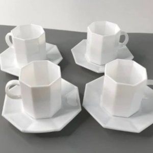 Set of Arcoroc cups and saucers - white